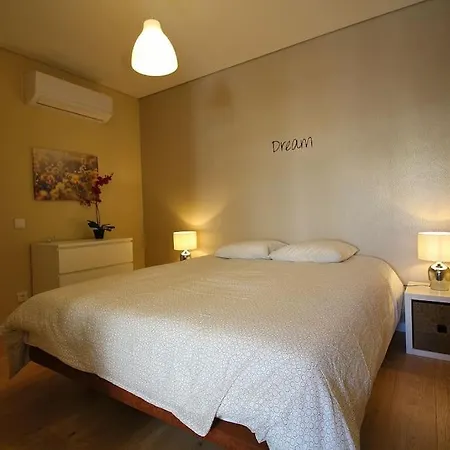 Heart Of The 7 ! Apartman